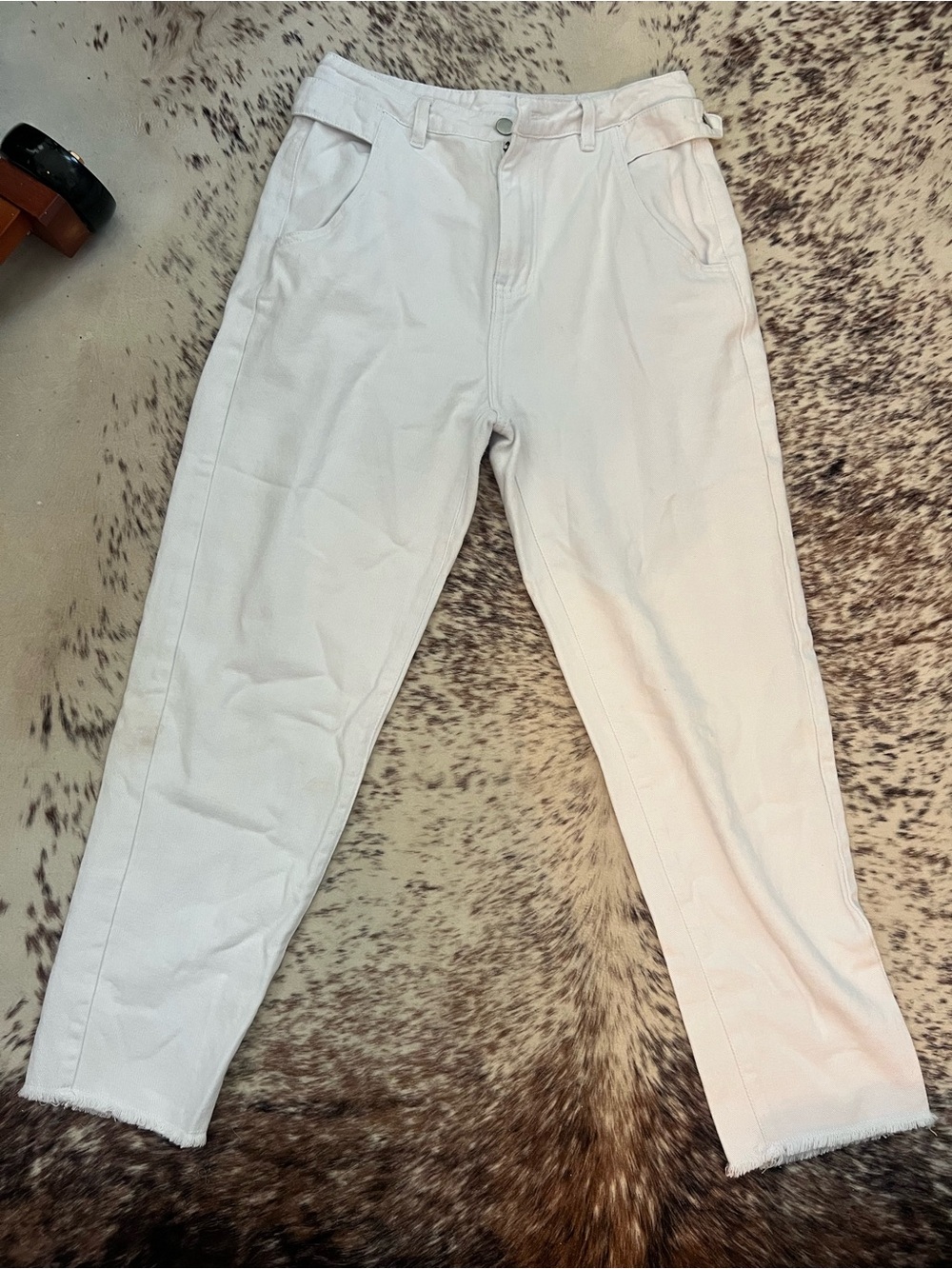 White High-Rise Straight Jeans